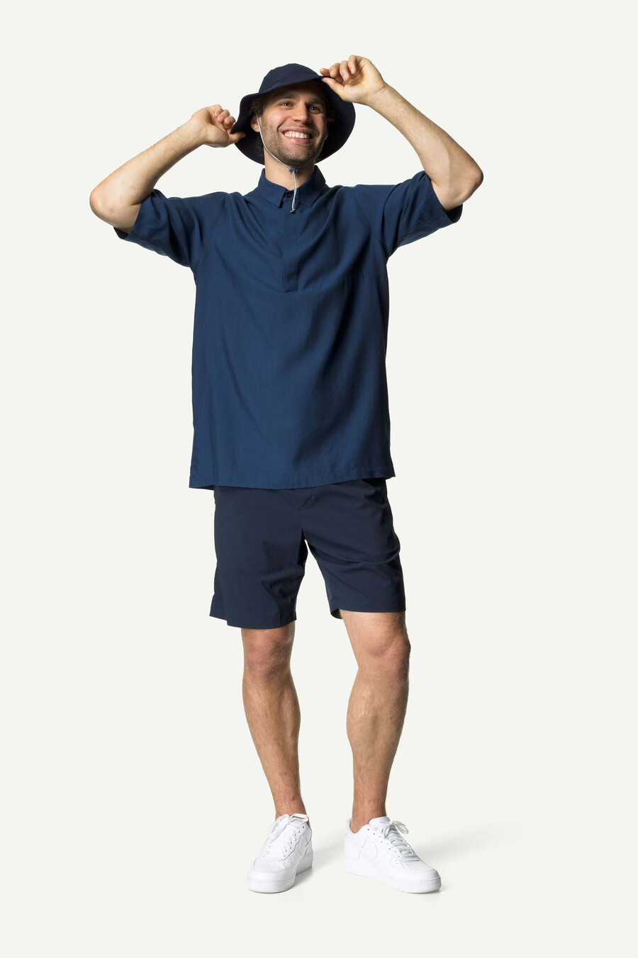 polo con árbol de m